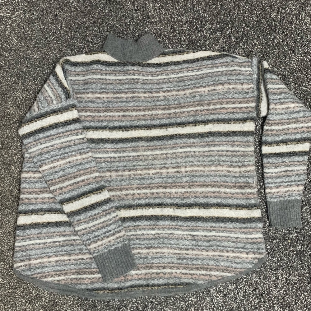 American Eagle Outfitters mock neck sweater soft & fuzzy gray Nordic size L